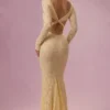 Robe longue à manches longues en dentelle Isolde, couleur jaune beurre Robe longue à manches longues en dentelle Isolde, couleur jaune beurre