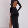 Robe longue à manches longues et capuche Desdemona en noir Robe longue à manches longues et capuche Desdemona en noir