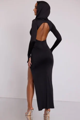 Robe longue à manches longues et capuche Desdemona en noir