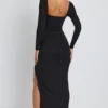 Robe longue à manches longues et décolleté plongeant Marcela en modal noir Robe longue à manches longues et décolleté plongeant Marcela en modal noir