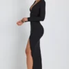 Robe longue à manches longues et décolleté plongeant Marcela en modal noir Robe longue à manches longues et décolleté plongeant Marcela en modal noir