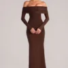 Robe longue à manches longues et épaules dénudées Depny, couleur chocolat Robe longue à manches longues et épaules dénudées Depny, couleur chocolat