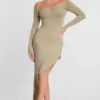 Robe longue à manches longues et épaules dénudées Roxana en mélange de modal et de cachemire, couleur taupe Robe longue à manches longues et épaules dénudées Roxana en mélange de modal et de cachemire, couleur taupe