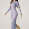 Robe longue à manches longues Yasmin ornée, couleur bleue Robe longue à manches longues Yasmin ornée, couleur bleue