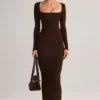 Robe longue moulante à encolure carrée en modal Lux, couleur chocolat Robe longue moulante à encolure carrée en modal Lux, couleur chocolat