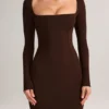 Robe longue moulante à encolure carrée en modal Lux, couleur chocolat Robe longue moulante à encolure carrée en modal Lux, couleur chocolat
