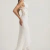 Robe longue Nathalia à corset plissé et décolleté plongeant, couleur ivoire Robe longue Nathalia à corset plissé et décolleté plongeant, couleur ivoire