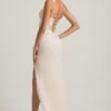 Robe longue Nathalia à corset plissé et décolleté plongeant, couleur ivoire Robe longue Nathalia à corset plissé et décolleté plongeant, couleur ivoire
