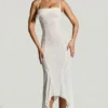 Robe longue à ourlet en pointe ornée Dole, en blanc