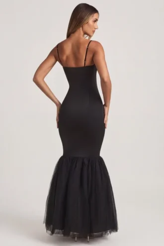 Robe longue à ourlet en tulle et queue de poisson Adelpha, en noir