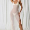 Robe longue Pacifica à découpes et détails nacrés, blanc perle Robe longue Pacifica à découpes et détails nacrés, blanc perle