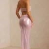 Robe longue à paillettes transparentes Isabel, une épaule dénudée et découpes, couleur lilas Robe longue à paillettes transparentes Isabel, une épaule dénudée et découpes, couleur lilas