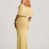 Robe longue à épaules dénudées Naia Bouclé en jaune Robe longue à épaules dénudées Naia Bouclé en jaune