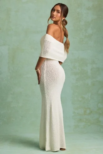 Robe longue à épaules dénudées Naia en bouclé blanc