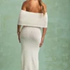 Robe longue à épaules dénudées Naia en bouclé blanc Robe longue à épaules dénudées Naia en bouclé blanc
