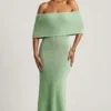 Robe longue à épaules dénudées Naia en bouclé, couleur menthe Robe longue à épaules dénudées Naia en bouclé, couleur menthe