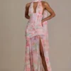 Robe longue Primrose Premium à détails de foulard, imprimé floral rose Robe longue Primrose Premium à détails de foulard, imprimé floral rose