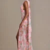 Robe longue Primrose Premium à détails de foulard, imprimé floral rose Robe longue Primrose Premium à détails de foulard, imprimé floral rose