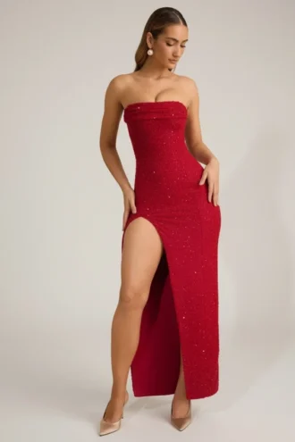 Robe longue sans bretelles à col bénitier ornée La Rochette en rouge vif