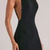Robe longue sans manches Mayda en noir Robe longue sans manches Mayda en noir