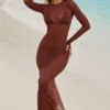 Robe longue transparente à dos nu Naura, couleur chocolat Robe longue transparente à dos nu Naura, couleur chocolat
