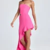 Robe longue à volants et découpes Acelynn en rose Lollipop Robe longue à volants et découpes Acelynn en rose Lollipop