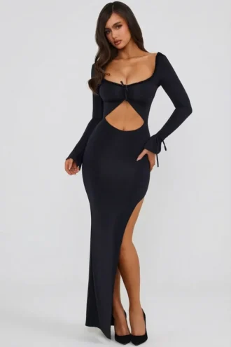 Robe longue à volants et découpes Matilda, en noir