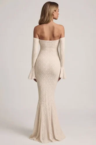 Robe longue à volants et à épaules dénudées en dentelle ivoire Verena