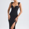 Robe mi-longue Aiko à encolure en cœur, en noir Robe mi-longue Aiko à encolure en cœur, en noir