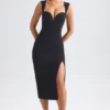 Robe mi-longue Aiko à encolure en cœur, en noir Robe mi-longue Aiko à encolure en cœur, en noir