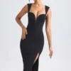 Robe mi-longue Aiko à encolure en cœur, en noir Robe mi-longue Aiko à encolure en cœur, en noir