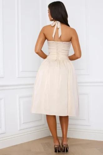 Robe mi-longue Amélie à dos nu, lacets et fronces, en dentelle ivoire