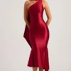 Robe mi-longue asymétrique Shaya avec détail foulard, rouge vif Robe mi-longue asymétrique Shaya avec détail foulard, rouge vif