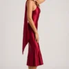 Robe mi-longue asymétrique Shaya avec détail foulard, rouge vif Robe mi-longue asymétrique Shaya avec détail foulard, rouge vif