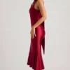Robe mi-longue asymétrique Shaya avec détail foulard, rouge vif Robe mi-longue asymétrique Shaya avec détail foulard, rouge vif