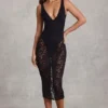Robe mi-longue Caia en bodys plongeant à dentelle transparente et bords festonnés, couleur noire Robe mi-longue Caia en bodys plongeant à dentelle transparente et bords festonnés, couleur noire