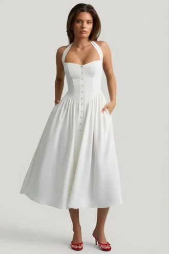Robe mi-longue à col dos nu et boutons Orlena, en blanc