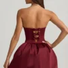 Robe mi-longue convertible à volants et nœud Gloriana, couleur rouge vin Robe mi-longue convertible à volants et nœud Gloriana, couleur rouge vin