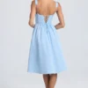 Robe mi-longue à corset drapé Marguerite, bleu poudré Robe mi-longue à corset drapé Marguerite, bleu poudré