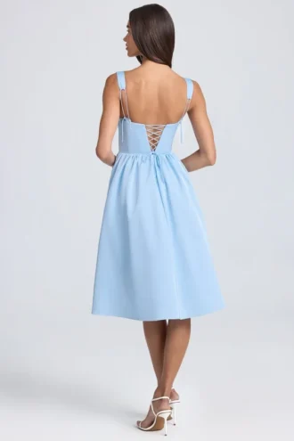 Robe mi-longue à corset drapé Marguerite, bleu poudré