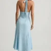 Robe mi-longue à dos nu Elonia à imprimé floral bleu Robe mi-longue à dos nu Elonia à imprimé floral bleu