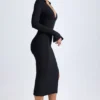 Robe mi-longue à encolure en V plongeante Yael en modal noir Robe mi-longue à encolure en V plongeante Yael en modal noir
