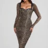 Robe mi-longue froncée à détails de soutien-gorge superposés Deliana, imprimé léopard Robe mi-longue froncée à détails de soutien-gorge superposés Deliana, imprimé léopard