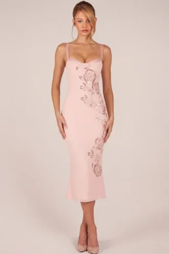 Robe mi-longue à ourlet évasé et découpes ornées Cherelle, rose