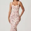 Robe mi-longue à queue de poisson avec détails de soutien-gorge superposé « Valentina » à imprimé floral primevère Robe mi-longue à queue de poisson avec détails de soutien-gorge superposé « Valentina » à imprimé floral primevère