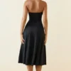 Robe mi-longue sans bretelles en jersey fluide Joely, coupe trapèze, couleur noir Robe mi-longue sans bretelles en jersey fluide Joely, coupe trapèze, couleur noir