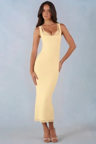 Robe mi-longue Sorelle en modal avec bordure en dentelle, couleur jaune beurre