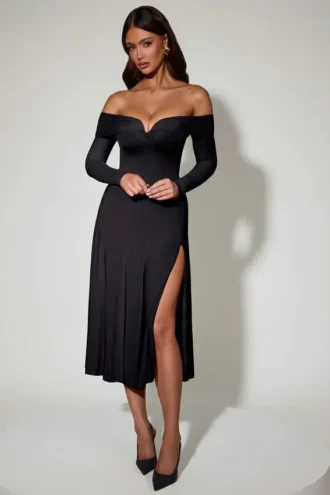 Robe mi-longue évasée à lacets et épaules dénudées Nerissa, couleur noire Robe mi-longue évasée à lacets et épaules dénudées Nerissa, couleur noire