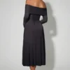 Robe mi-longue évasée à lacets et épaules dénudées Nerissa, couleur noire Robe mi-longue évasée à lacets et épaules dénudées Nerissa, couleur noire