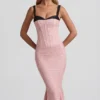 Robe mi-longue à volants et détails de soutien-gorge Valentina, à pois roses Robe mi-longue à volants et détails de soutien-gorge Valentina, à pois roses